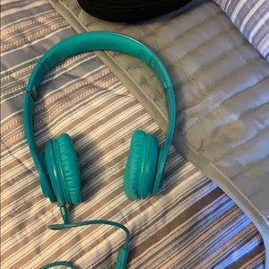 Teal wired beats barely used